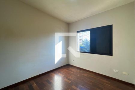Apartamento para alugar com 240m², 4 quartos e 4 vagas Apartamento para alugar com 240m², 4 quartos e 4 vagasQuarto 4
