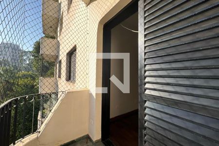 Apartamento para alugar com 240m², 4 quartos e 4 vagas Apartamento para alugar com 240m², 4 quartos e 4 vagasSuíte 3 - Sacada