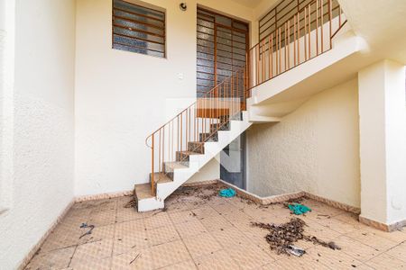 Casa à venda com 120m², 2 quartos e 2 vagas Casa à venda com 120m², 2 quartos e 2 vagasQuintal