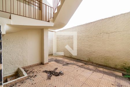 Casa à venda com 120m², 2 quartos e 2 vagas Casa à venda com 120m², 2 quartos e 2 vagasQuintal