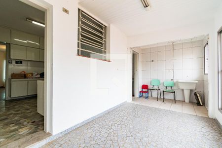 Casa à venda com 120m², 2 quartos e 2 vagas Casa à venda com 120m², 2 quartos e 2 vagasLavanderia 1
