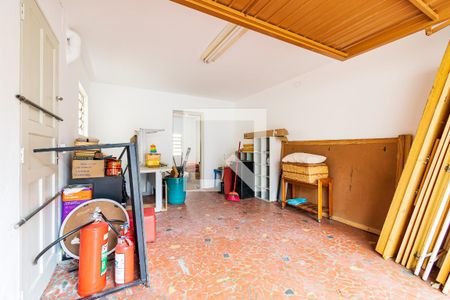 Garagem de casa à venda com 2 quartos, 120m² em Jabaquara, São Paulo