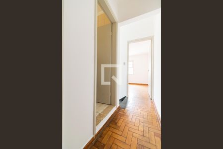 Casa à venda com 120m², 2 quartos e 2 vagas Casa à venda com 120m², 2 quartos e 2 vagasCorredor