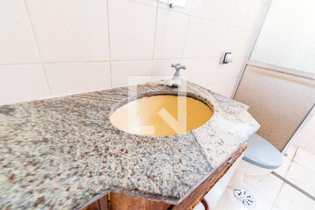 Casa à venda com 120m², 2 quartos e 2 vagas Casa à venda com 120m², 2 quartos e 2 vagasBanheiro Social