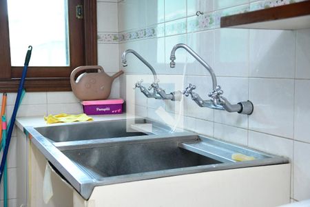 Casa de condomínio para alugar com 600m², 6 quartos e sem vaga Casa de condomínio para alugar com 600m², 6 quartos e sem vagaLavanderia (Torneira)