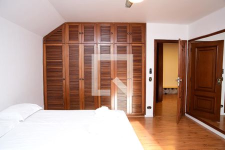 Casa de condomínio para alugar com 600m², 6 quartos e sem vaga Casa de condomínio para alugar com 600m², 6 quartos e sem vagaQuarto 4