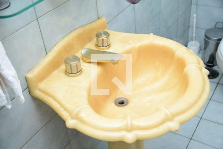 Casa de condomínio para alugar com 600m², 6 quartos e sem vaga Casa de condomínio para alugar com 600m², 6 quartos e sem vagaLavabo