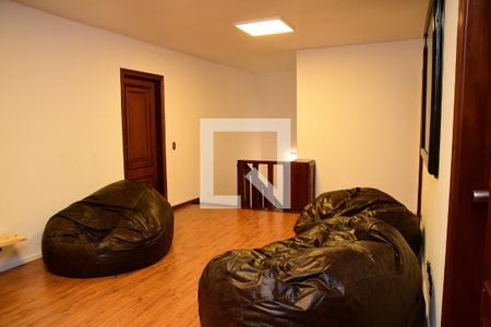Casa de condomínio para alugar com 600m², 6 quartos e sem vaga Casa de condomínio para alugar com 600m², 6 quartos e sem vagaSala 3