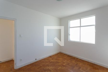 Quarto 2 de apartamento para alugar com 3 quartos, 80m² em Bonfim, Belo Horizonte