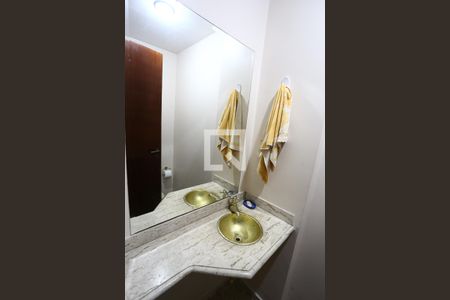 Apartamento à venda com 196m², 4 quartos e 3 vagas Apartamento à venda com 196m², 4 quartos e 3 vagasLavabo