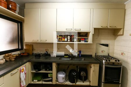 Apartamento à venda com 196m², 4 quartos e 3 vagas Apartamento à venda com 196m², 4 quartos e 3 vagasCozinha