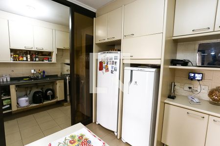 Apartamento à venda com 196m², 4 quartos e 3 vagas Apartamento à venda com 196m², 4 quartos e 3 vagasCozinha
