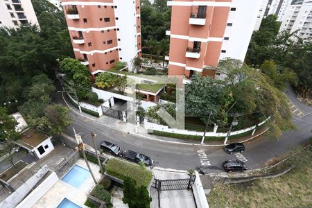 Apartamento à venda com 196m², 4 quartos e 3 vagas Apartamento à venda com 196m², 4 quartos e 3 vagasVista