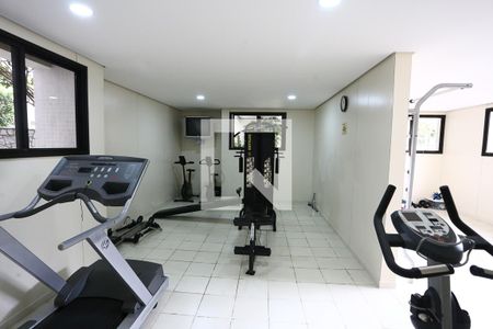 Apartamento à venda com 196m², 4 quartos e 3 vagas Apartamento à venda com 196m², 4 quartos e 3 vagasÁrea comum