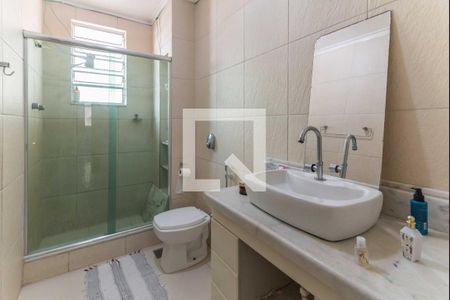 Apartamento à venda com 120m², 3 quartos e sem vagaBanheiro social