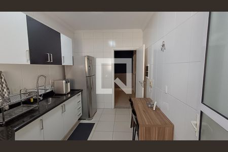 Apartamento para alugar com 90m², 2 quartos e 2 vagasCozinha