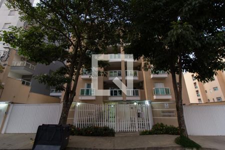 Apartamento para alugar com 90m², 2 quartos e 2 vagasFachada