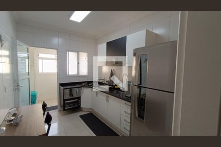 Apartamento para alugar com 90m², 2 quartos e 2 vagasCozinha