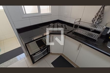 Apartamento para alugar com 90m², 2 quartos e 2 vagasCozinha