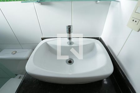 Casa à venda com 186m², 3 quartos e 4 vagasBanheiro da Suíte 1