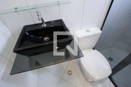 Casa à venda com 186m², 3 quartos e 4 vagasBanheiro da Suíte 2