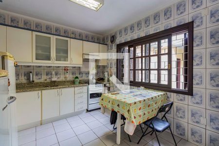 Casa à venda com 230m², 3 quartos e 3 vagas Casa à venda com 230m², 3 quartos e 3 vagasCozinha