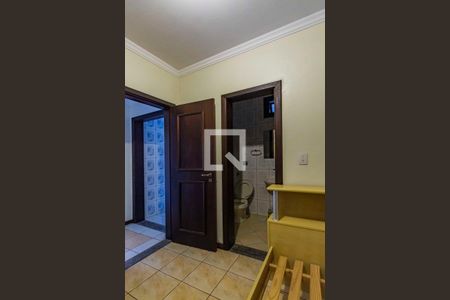 Casa à venda com 230m², 3 quartos e 3 vagas Casa à venda com 230m², 3 quartos e 3 vagasQuarto de Serviço