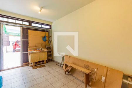 Casa à venda com 230m², 3 quartos e 3 vagas Casa à venda com 230m², 3 quartos e 3 vagasGaragem