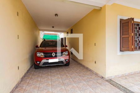 Casa à venda com 230m², 3 quartos e 3 vagas Casa à venda com 230m², 3 quartos e 3 vagasGaragem