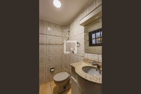 Casa à venda com 230m², 3 quartos e 3 vagas Casa à venda com 230m², 3 quartos e 3 vagasLavabo