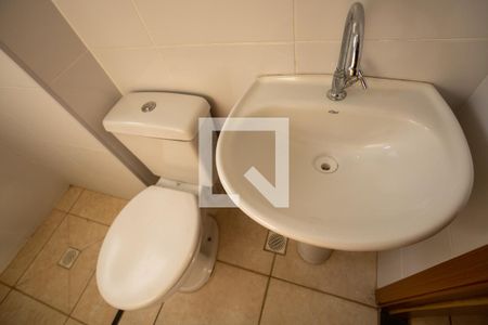 Banheiro de apartamento para alugar com 2 quartos, 60m² em Moinho dos Ventos, Goiânia