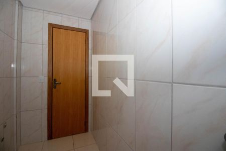 Apartamento à venda com 80m², 3 quartos e 1 vaga Apartamento à venda com 80m², 3 quartos e 1 vagaBanheiro Social