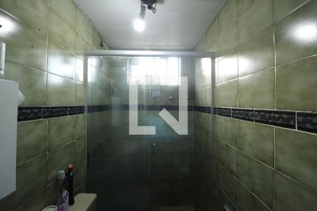 Banheiro de apartamento à venda com 2 quartos, 45m² em Morro Santana, Porto Alegre