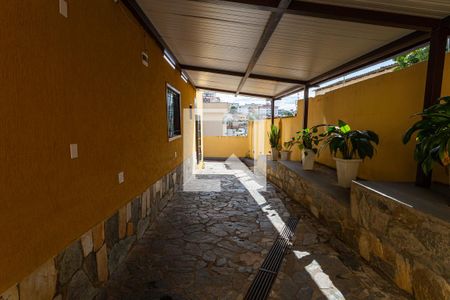 Casa para alugar com 269m², 8 quartos e 15 vagasGaragem