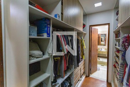 Casa para alugar com 269m², 8 quartos e 15 vagasCloset da Suíte 1