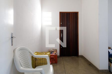 Hall de entrada de apartamento à venda com 3 quartos, 81m² em Centro, Taubaté