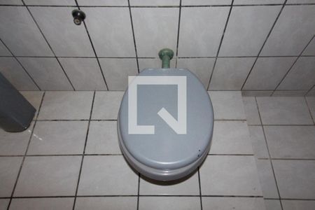 Casa para alugar com 80m², 3 quartos e 2 vagasBanheiro Social