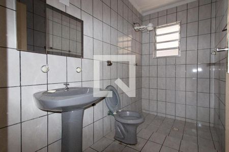Casa para alugar com 80m², 3 quartos e 2 vagasBanheiro Social