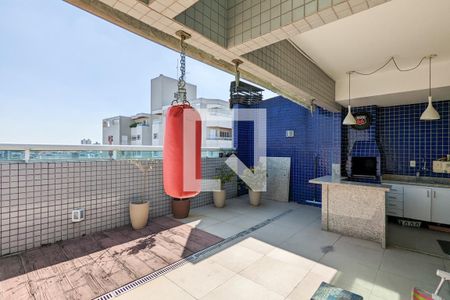 Apartamento à venda com 190m², 4 quartos e 3 vagasCobertura