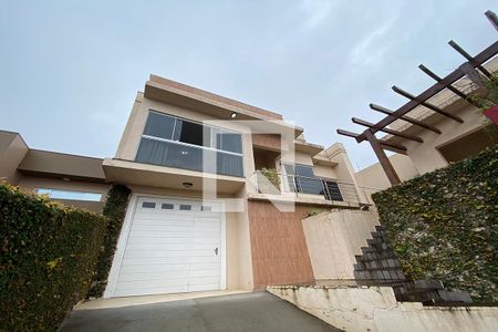 Casa à venda com 208m², 3 quartos e 2 vagasÁrea Externa
