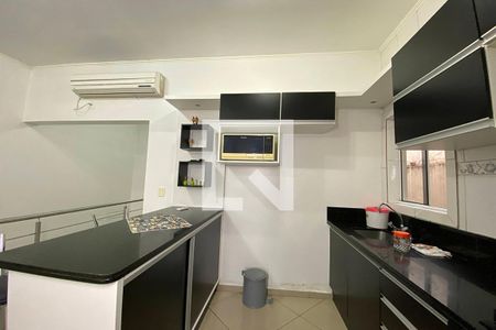 Casa à venda com 208m², 3 quartos e 2 vagasCozinha