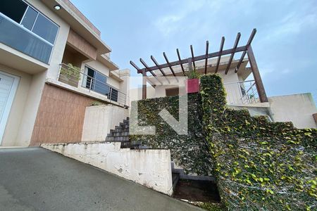 Casa à venda com 208m², 3 quartos e 2 vagasÁrea Externa