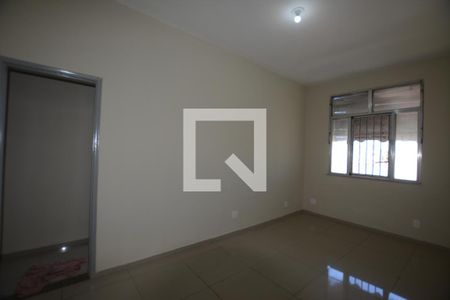 Sala de apartamento para alugar com 2 quartos, 75m² em Bento Ribeiro, Rio de Janeiro