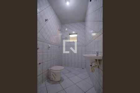 Casa para alugar com 60m², 1 quarto e 2 vagasBanheiro