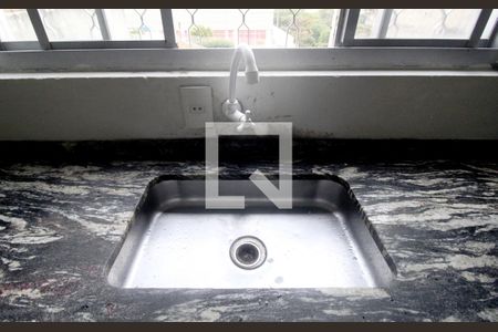Cozinha de casa para alugar com 1 quarto, 60m² em Jardim Santa Marina, Sorocaba