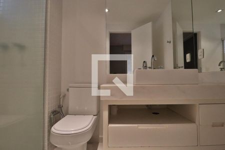 Apartamento à venda com 115m², 3 quartos e 2 vagasBanheiro da Suíte