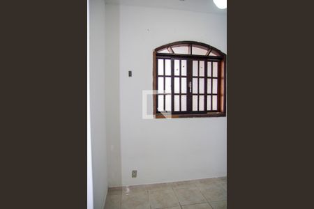 Quarto 1 de casa de condomínio para alugar com 2 quartos, 65m² em Rocha, São Gonçalo