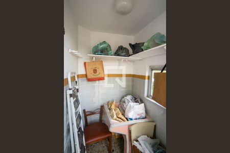 Casa à venda com 200m², 3 quartos e 3 vagasÁrea de Serviço