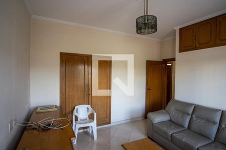 Casa à venda com 200m², 3 quartos e 3 vagasSala