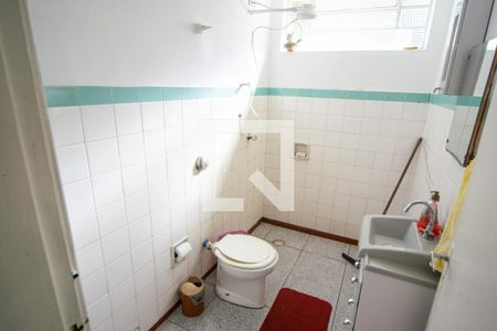 Casa à venda com 200m², 3 quartos e 3 vagasBanheiro de Serviço